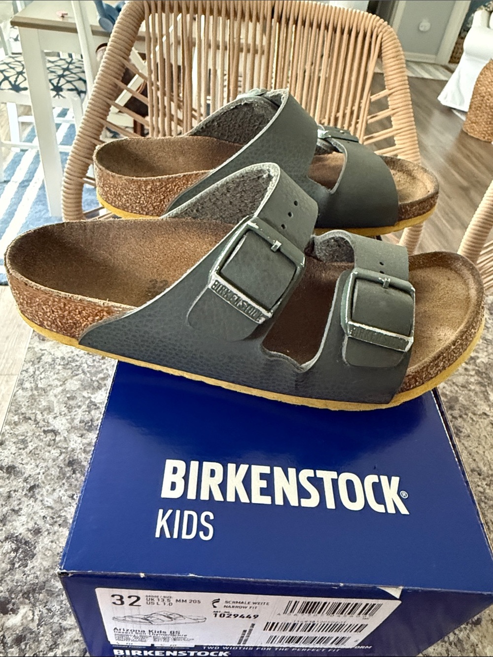 Birkenstock Arizona Kids Two-Strap Sandals in Desert Soil Thyme/Ochre - Picture 4 of 4